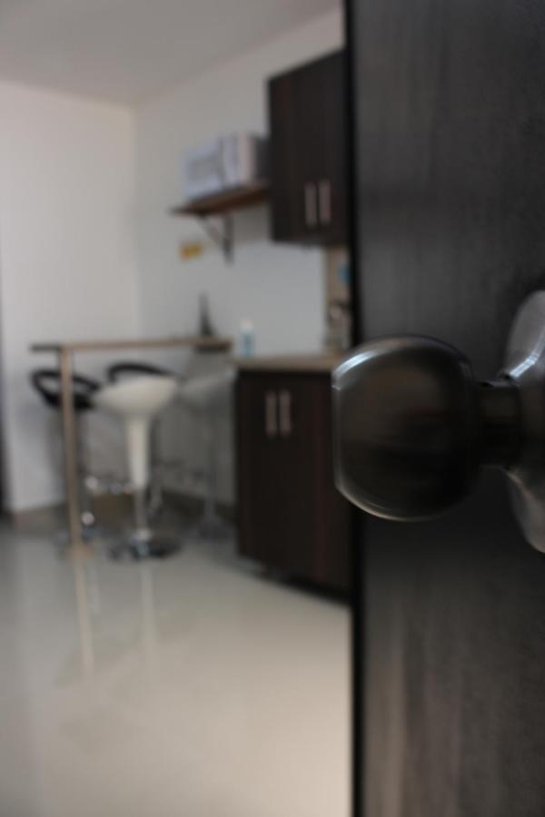 Apartamentos Excelente Ubicacion Меделин Екстериор снимка