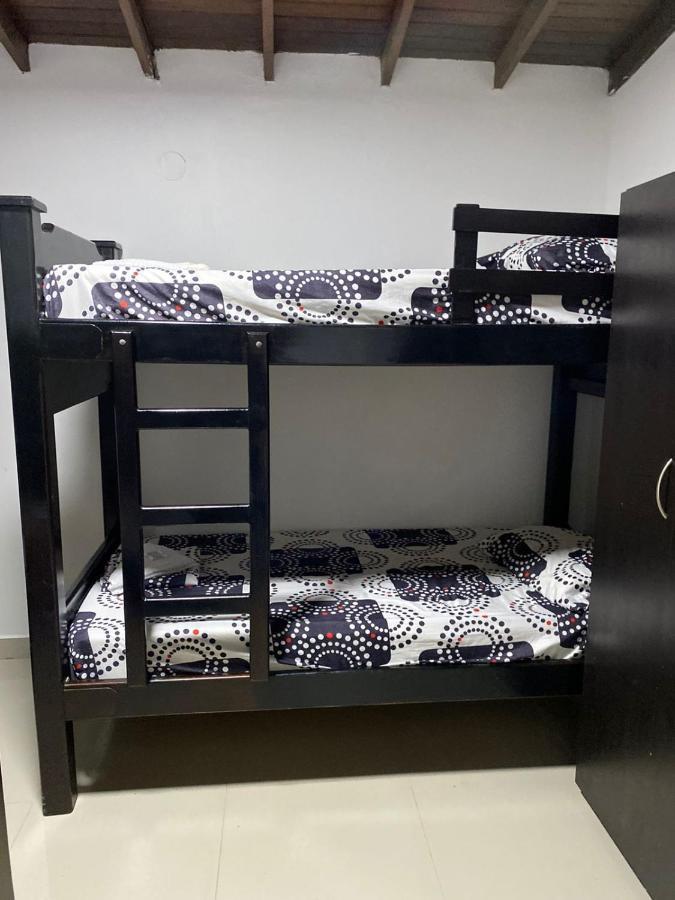 Apartamentos Excelente Ubicacion Меделин Екстериор снимка