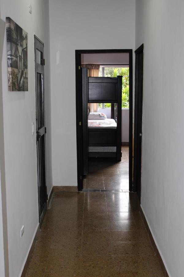 Apartamentos Excelente Ubicacion Меделин Екстериор снимка
