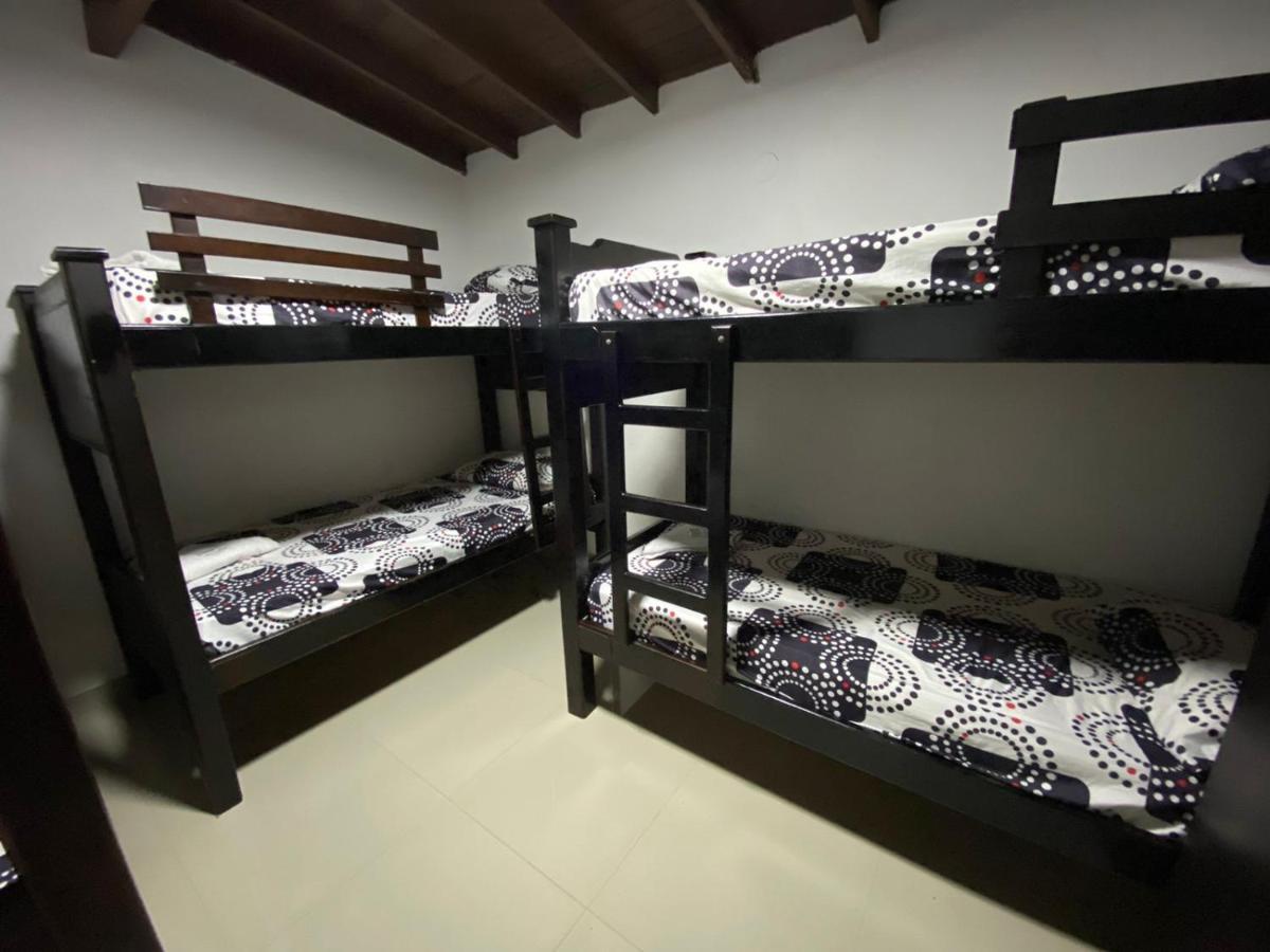 Apartamentos Excelente Ubicacion Меделин Екстериор снимка