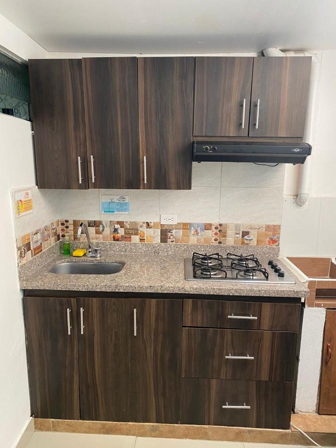 Apartamentos Excelente Ubicacion Меделин Екстериор снимка